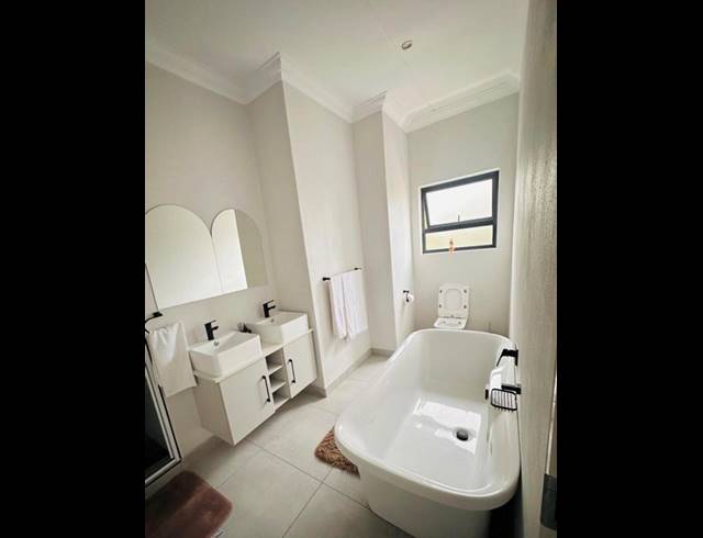 2 BEDROOM PROPERTY TO RENT IN BRYANSTON